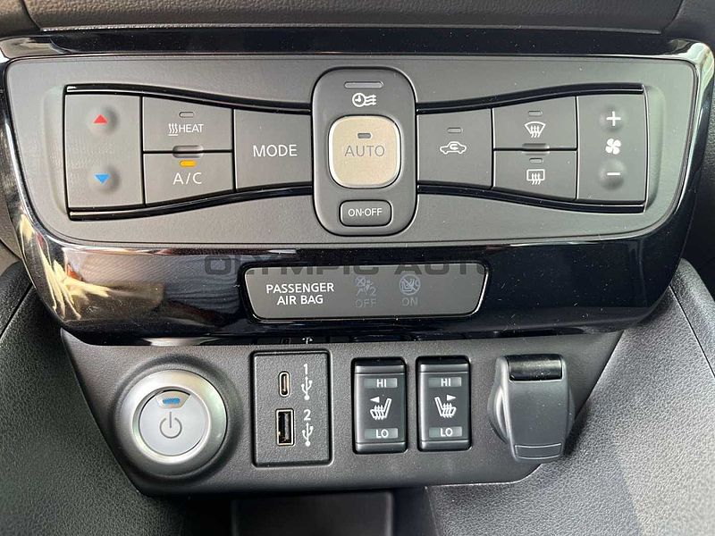 Nissan Leaf 40kWh N-Connecta 360° NAVI KEYLESS SHZG DAB